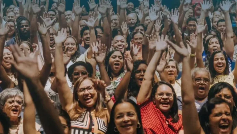 Abril Cultural em Feira de Santana: Música, Teatro e Encontros Imperdíveis