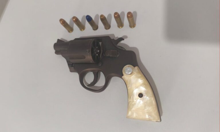 Adolescente Detido com Revólver em Escola na Bahia: Entenda o Caso