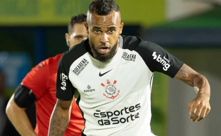 Alex Santana Retorna ao Corinthians: Postura nos Bastidores Impressiona Diniz