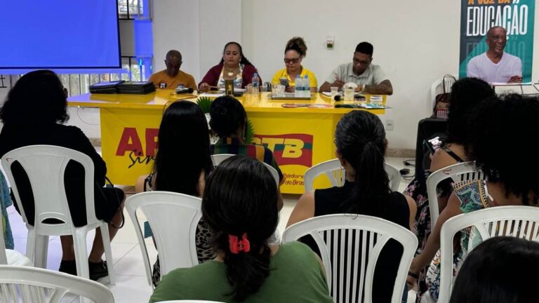 APLB-Sindicato Promove Plenária Estadual em Feira de Santana para Debater Coordenação Pedagógica