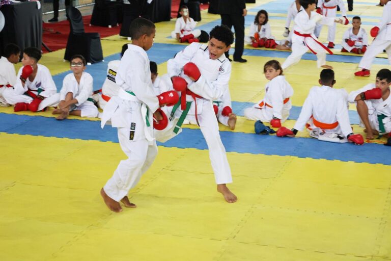 Campeonato Baiano de Karatê Atrai Mais de 600 Atletas em Feira de Santana