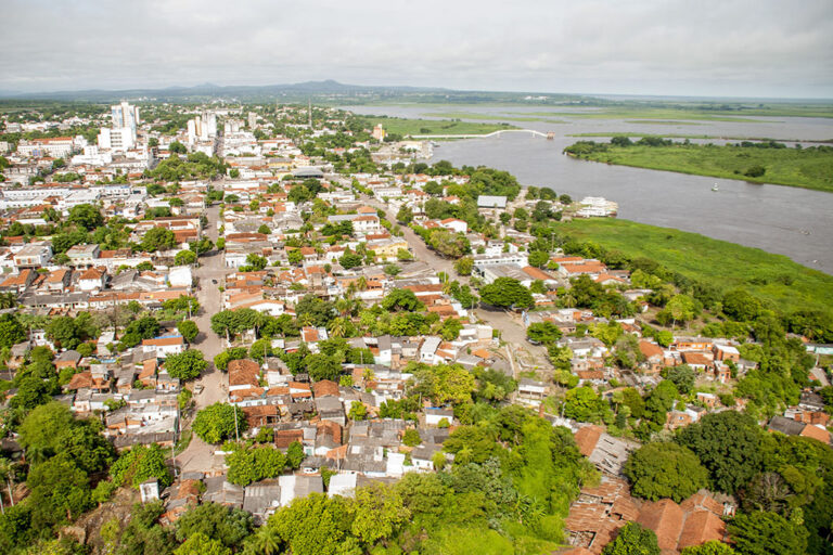 Corumbá Lança Curso de Educação para Relações Étnico-Raciais com Aula Pública no Mirante do Porto
