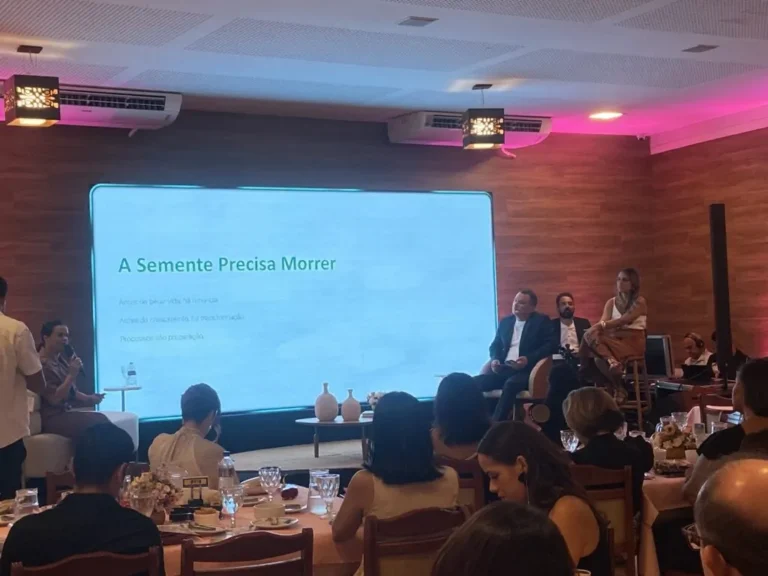 Empreendedorismo Feminino: O Tempo da Perseverança e Fé de Kesley Jordana Empreendedorismo Feminino: O Tempo da Perseverança e Fé de Kesley Jordana