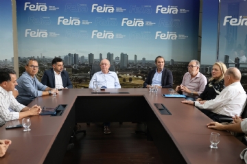 Feira de Santana e Portugal: Caminhos para Novas Parcerias Comerciais e Culturais Feira de Santana e Portugal: Caminhos para Novas Parcerias Comerciais e Culturais