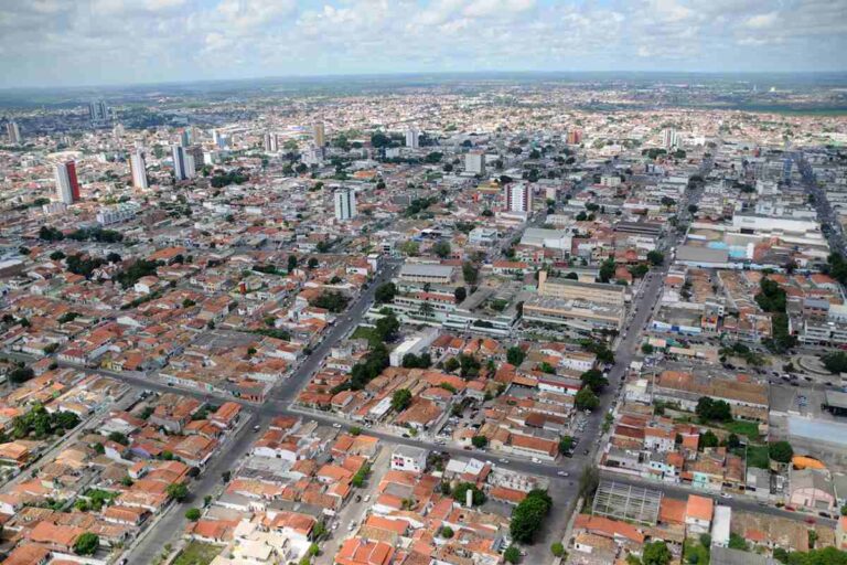 Feira de Santana: R$ 3,4 bilhões em transações Pix por mês | Um Polo Econômico no Nordeste