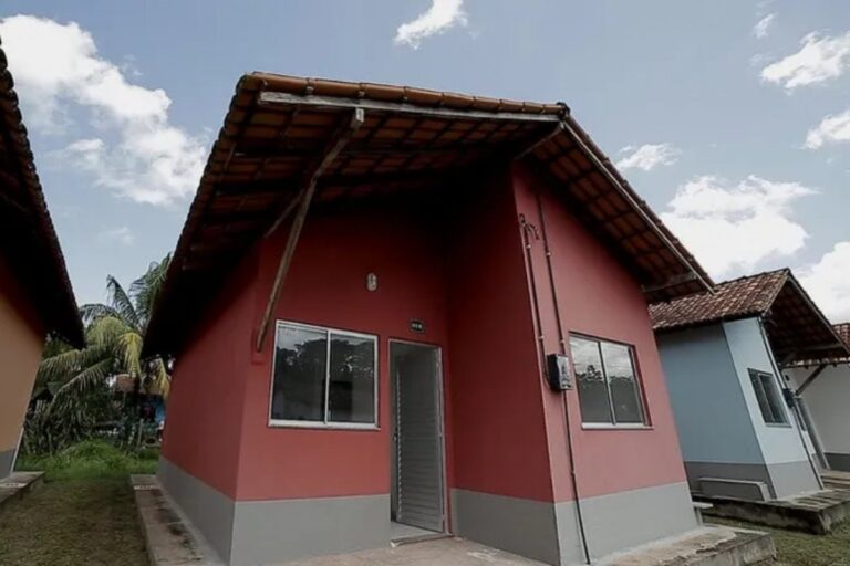 Moradia Gratuita para Mulheres Vítimas de Violência em Feira de Santana: Uma Nova Esperança Moradia Gratuita para Mulheres Vítimas de Violência em Feira de Santana: Uma Nova Esperança