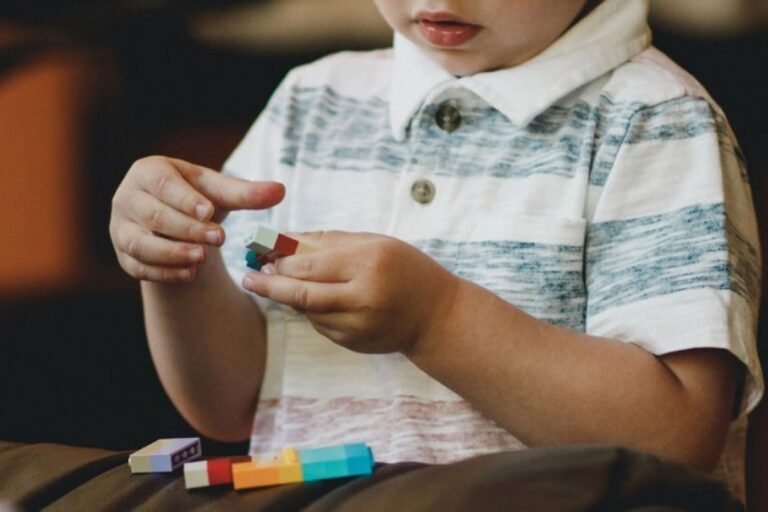 Mutirão de Saúde para Crianças Neurodivergentes Acontece em Feira de Santana no Sábado (11)