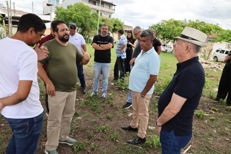 Prefeitura de Feira de Santana Avalia Locais para Creche e Posto de Saúde no Bairro Conceição