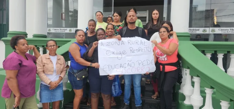 Protestos em Maria Quitéria: Comunidade Clama por Melhorias na Educação Protestos em Maria Quitéria: Comunidade Clama por Melhorias na Educação