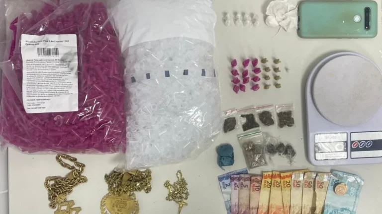 Rondesp Leste Combate o Tráfico de Drogas e Prende Dois Suspeitos em Feira de Santana