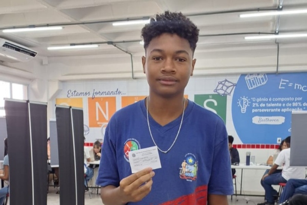 SAC Oferece Emissão Gratuita da Nova Identidade em Escolas de Feira de Santana SAC Oferece Emissão Gratuita da Nova Identidade em Escolas de Feira de Santana