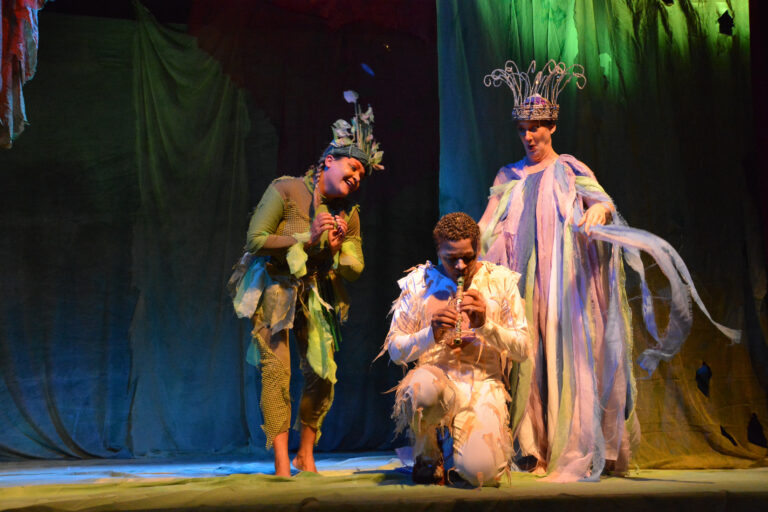 Teatro na Bahia: 'A Flauta Mágica de Pã' estreia a temporada 2026