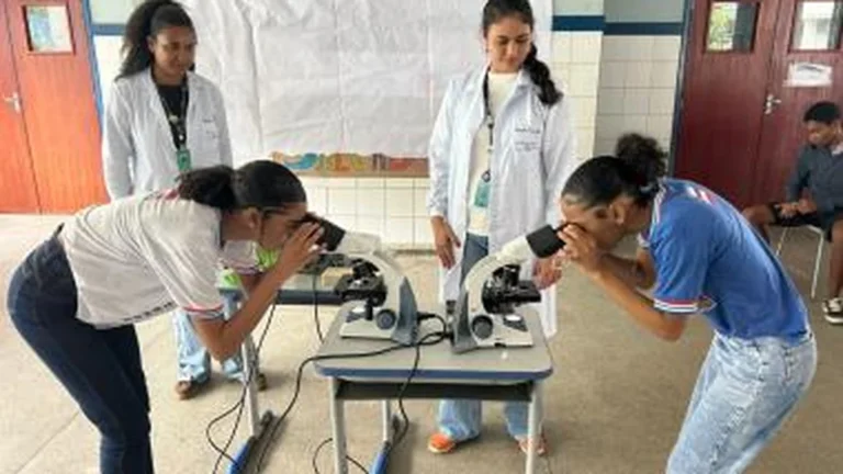 Semana do Meio Ambiente em Salvador une ciência, saúde e sustentabilidade na escola