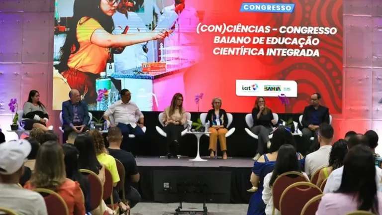 Professores da rede estadual participam do Congresso de Educação Científica Integrada na Bahia