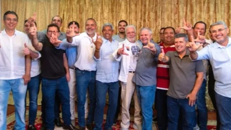 Jerônimo fortalece articulação política no Alto Sertão da Bahia com apoio de prefeitos