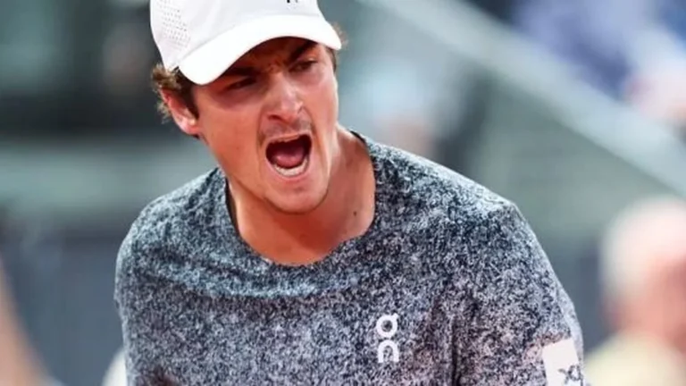 João Fonseca enfrenta preparação complicada para Roland Garros