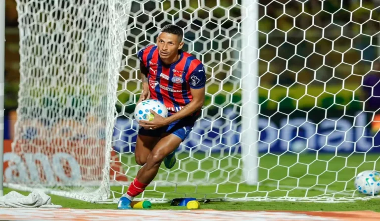 Luciano Juba Alcança 50 Gols e Brilha no Bahia: O Lateral que se Destaca no Brasileirão