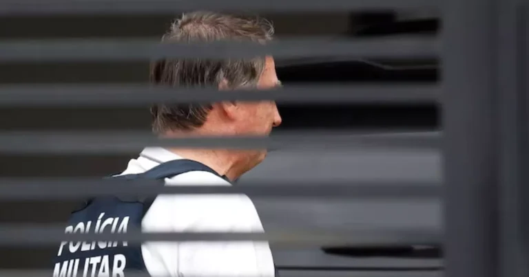 Melhora na Saúde de Bolsonaro: Michelle Compartilha Novidades Após Cirurgia