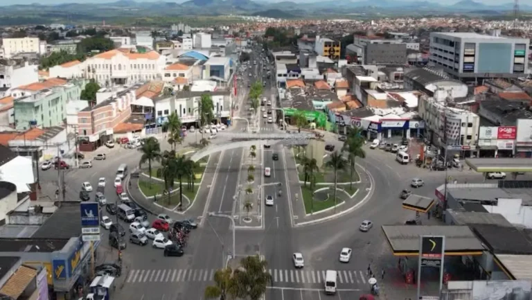 Economia Forte e Desigualdade Social Colocam Feira de Santana Entre as Cidades com Pior Qualidade de