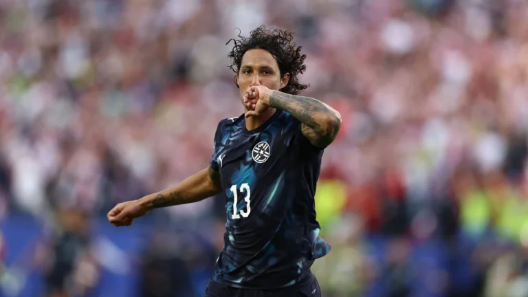 Paraguaio Canale brilha e elimina Alemanha da Copa do Mundo em duelo histórico