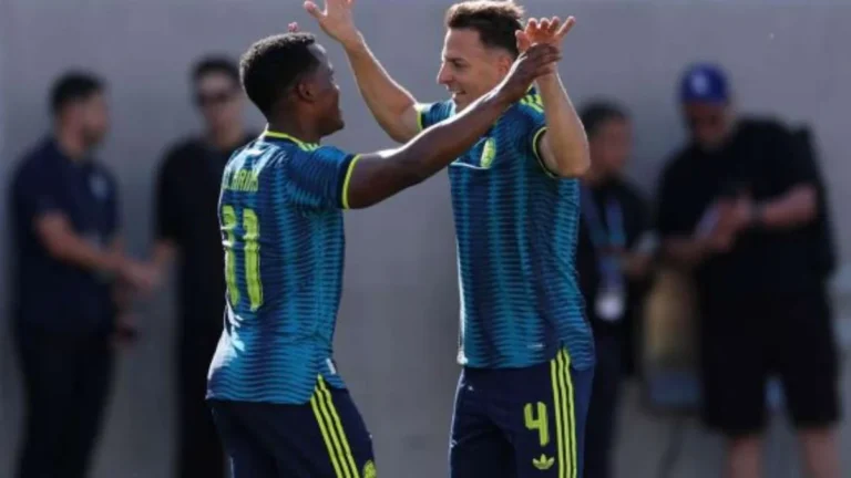 Colômbia vence Jordânia com dois gols de Jhon Arias em amistoso preparatório para a Copa Colômbia vence Jordânia com dois gols de Jhon Arias em amistoso preparatório para a Copa