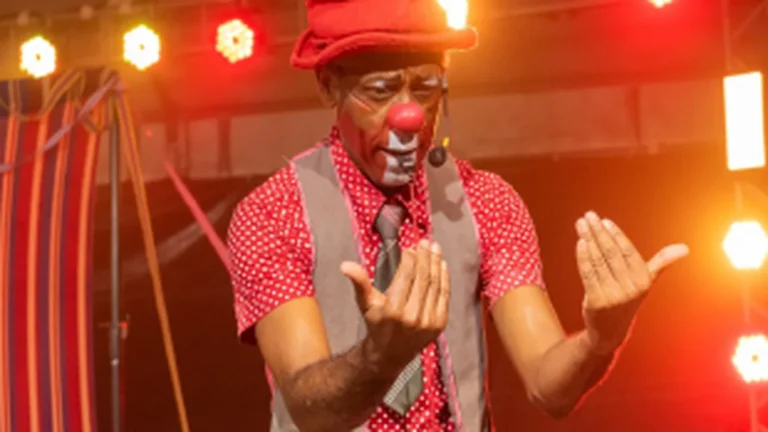 Ocupa MAM celebra a palhaçaria com espetáculos e cortejos em Salvador