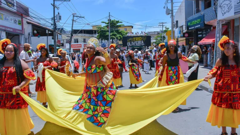 Desfile Cívico Celebra os 64 Anos de Emancipação de Lauro de Freitas