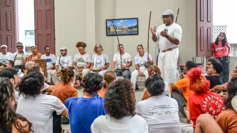 8º Rede Capoeira em Salvador: Debates sobre Cultura Popular e Enfrentamento ao Racismo 8º Rede Capoeira em Salvador: Debates sobre Cultura Popular e Enfrentamento ao Racismo