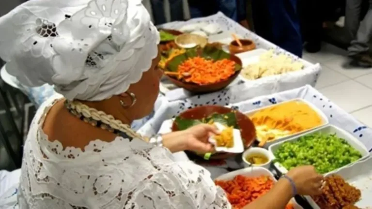 Festival de Acarajé em Salvador oferece distribuição gratuita e celebra a cultura negra