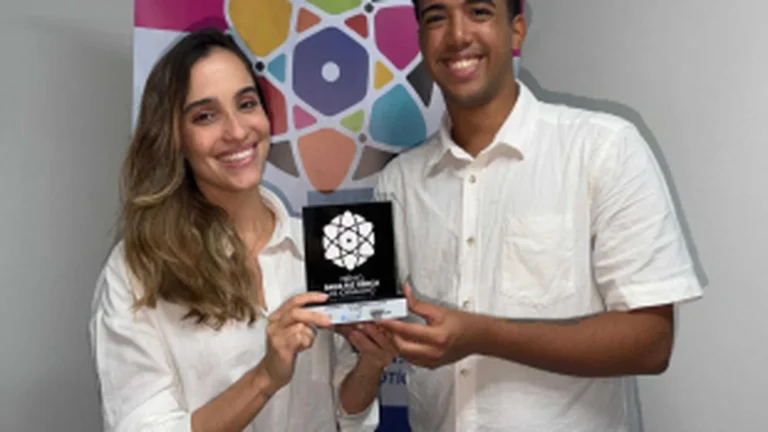 VEÍCULOS DA REDE BAHIA RECEBEM PRÊMIOS NO BAHIA FAZ CIÊNCIA DE JORNALISMO VEÍCULOS DA REDE BAHIA RECEBEM PRÊMIOS NO BAHIA FAZ CIÊNCIA DE JORNALISMO